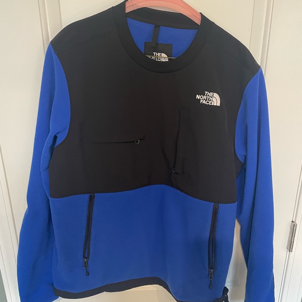 The North Face tech sweatshirt